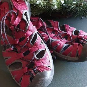 Keen Women's Newport H2 Hiking Washable Water Sandals, 38/8